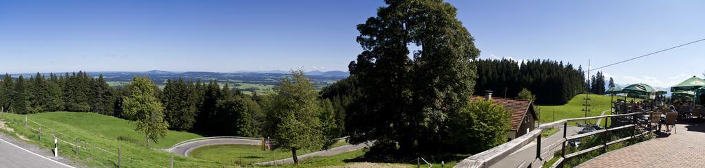 Panoramagasthof auf dem Auerberg Bernbeuren Bagian luar foto