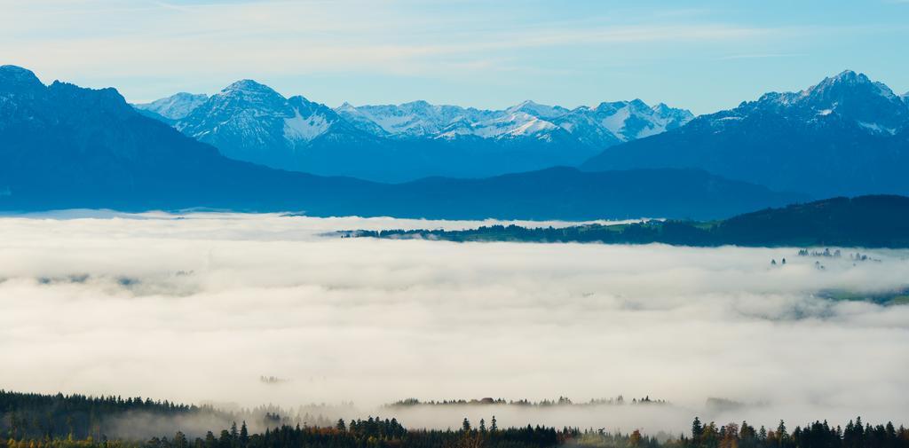 Panoramagasthof auf dem Auerberg Bernbeuren Bagian luar foto