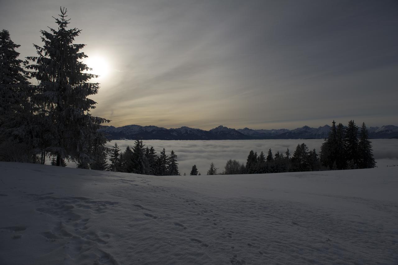 Panoramagasthof auf dem Auerberg Bernbeuren Bagian luar foto